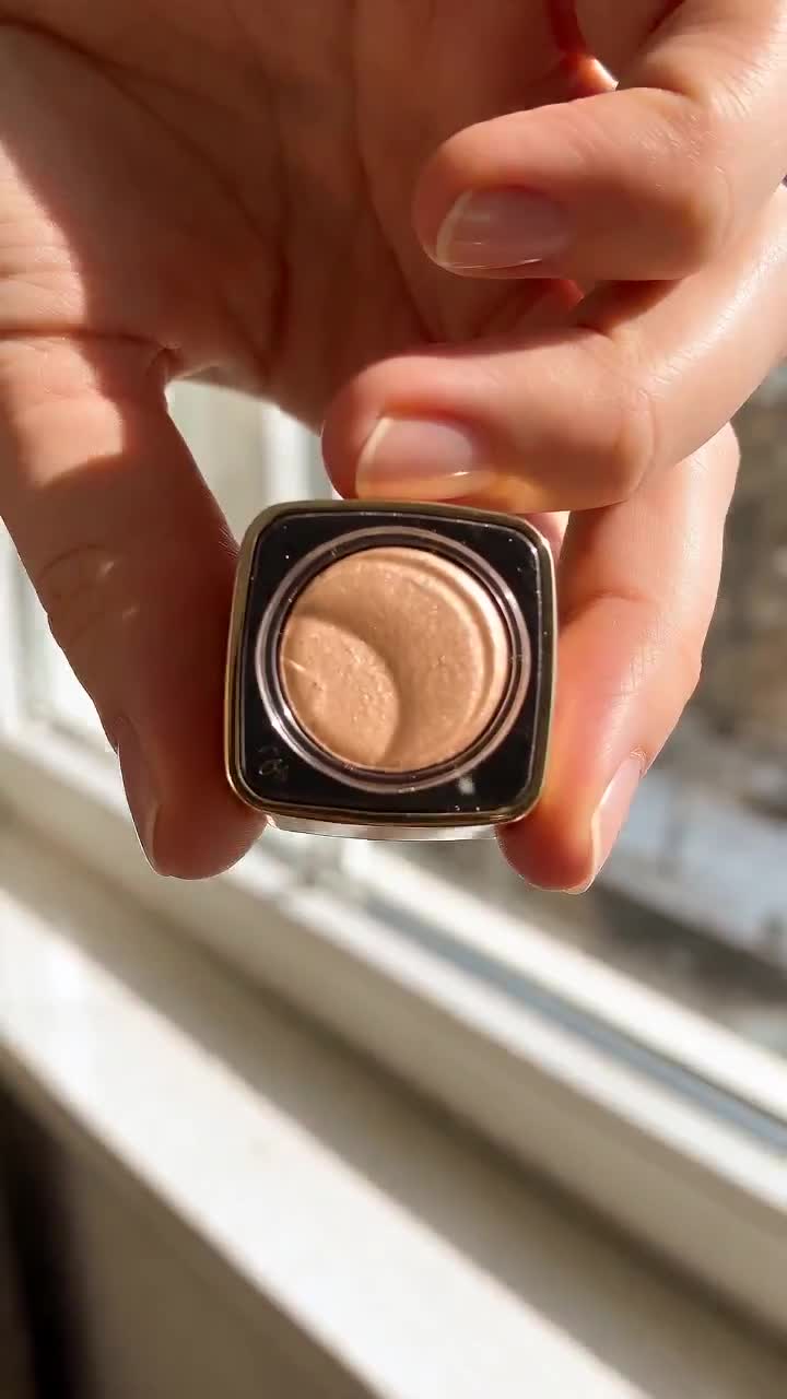 Close Up hook preview